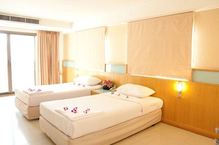 Ten Stars Inn
