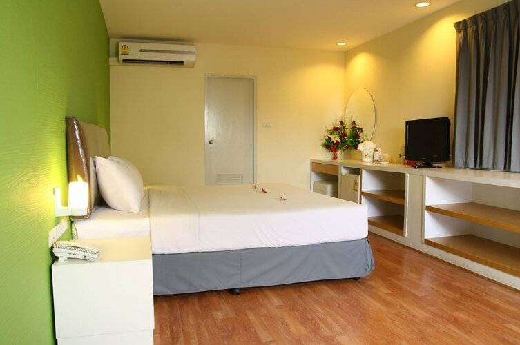 Ten Stars Inn