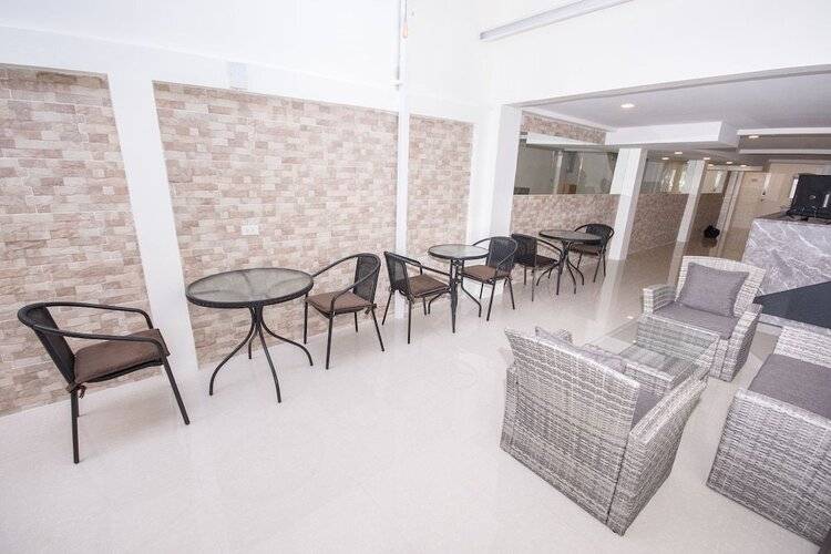 Nina Guesthouse