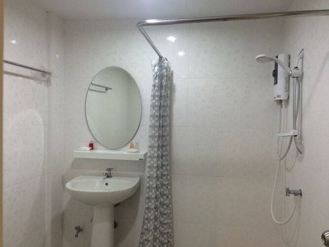 Double DD House at MRT Sutthisarn