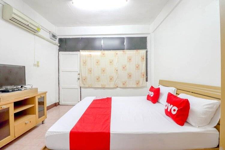 OYO 525 MRT Phetkasem 48 Place