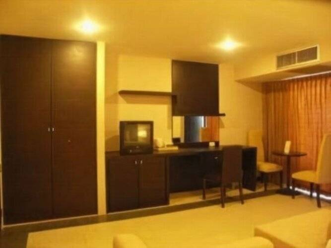 The Residence Airport & Spa