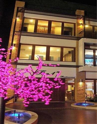 The Residence Airport & Spa