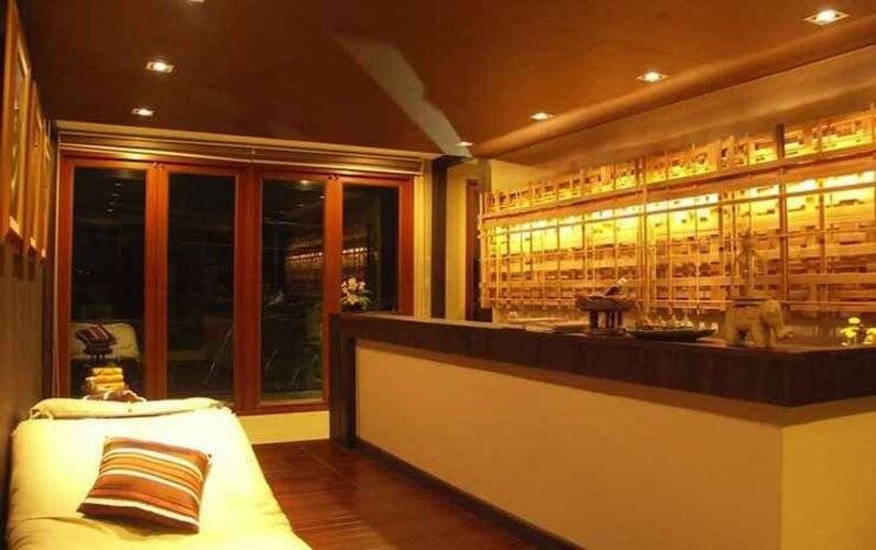 The Residence Airport & Spa