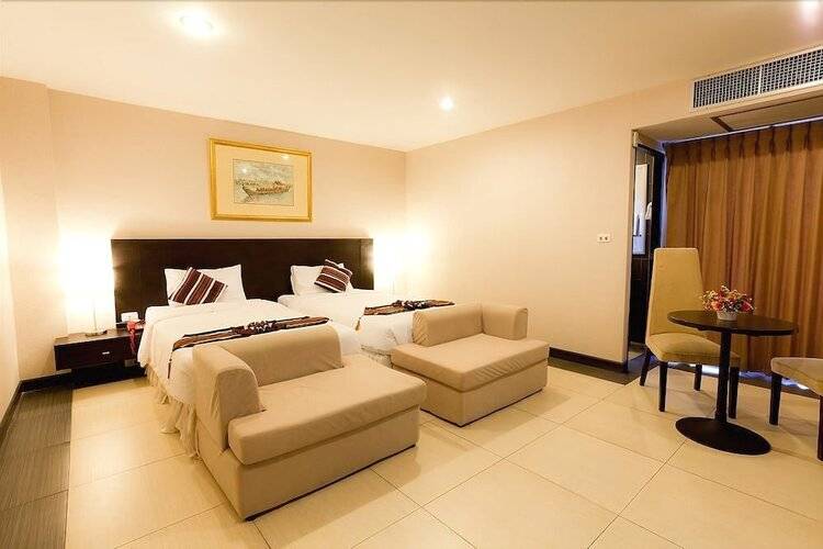 The Residence Airport & Spa