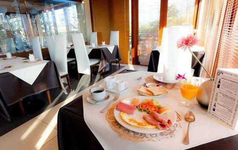 The Residence Airport & Spa