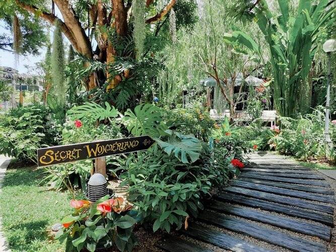 Bangkok Oasis Hotel