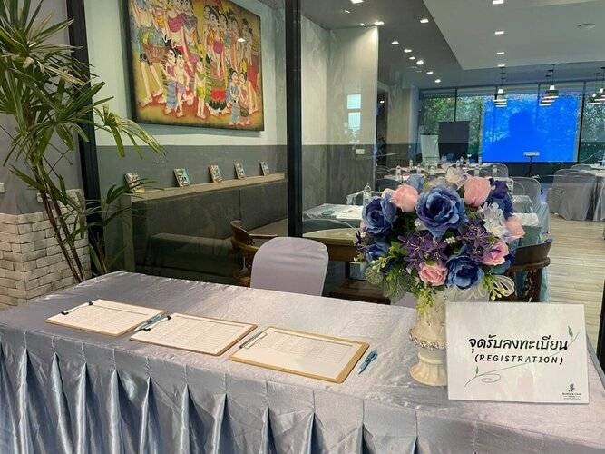 Bangkok Oasis Hotel