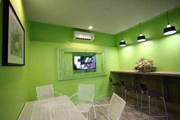 Bangkok Oasis Hotel