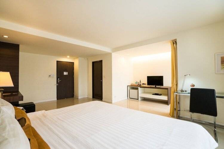 Beyond Suite Hotel
