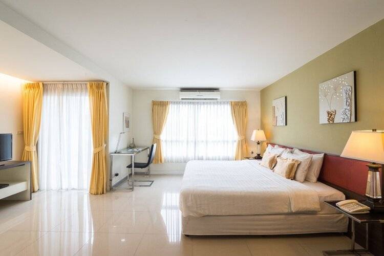 Beyond Suite Hotel