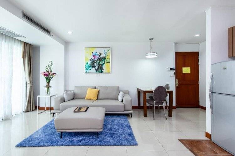 Lasalle Suites & Spa Hotel