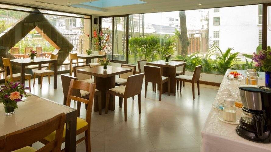 Lasalle Suites & Spa Hotel
