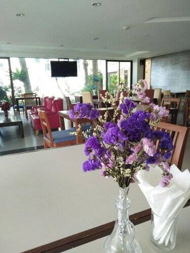 Lasalle Suites & Spa Hotel