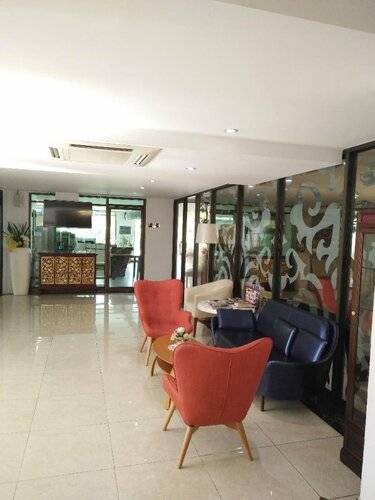 Lasalle Suites & Spa Hotel