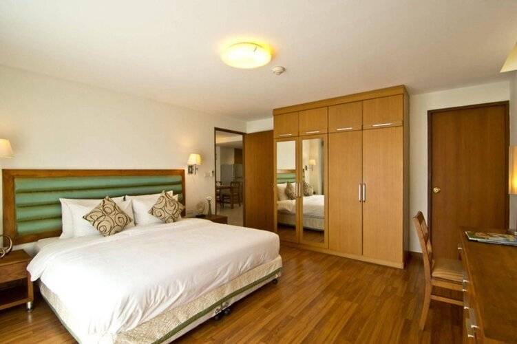 Lasalle Suites & Spa Hotel