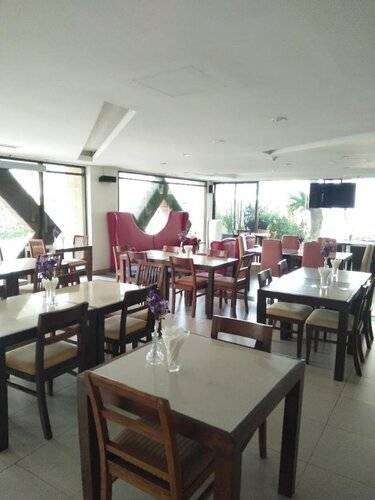 Lasalle Suites & Spa Hotel