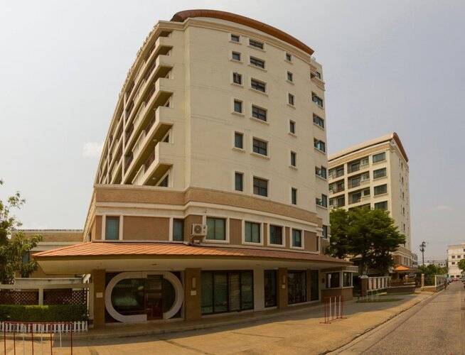 Lasalle Suites & Spa Hotel