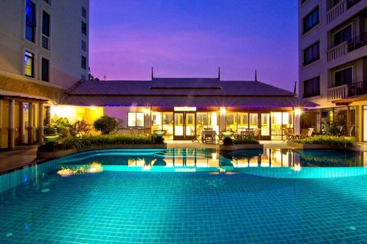 Lasalle Suites & Spa Hotel