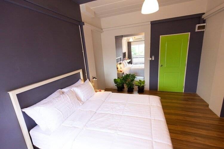 Mango 10 House