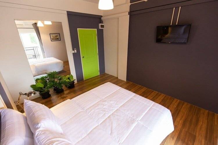 Mango 10 House