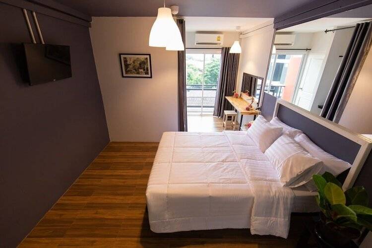 Mango 10 House