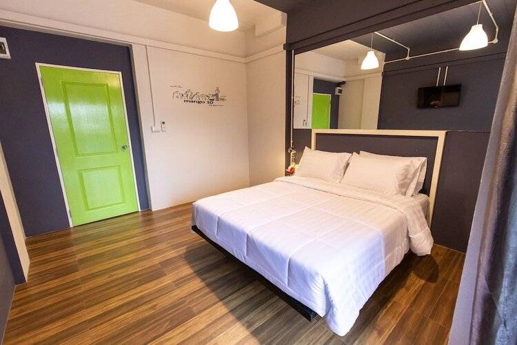 Mango 10 House