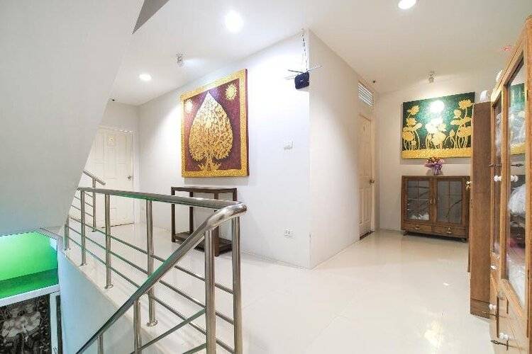 OYO 818 Suksomboon Residence