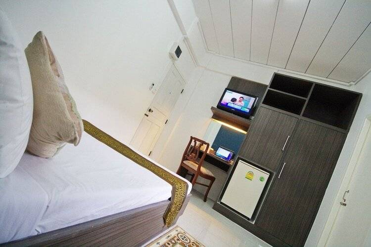 Riski Residence Bangkok