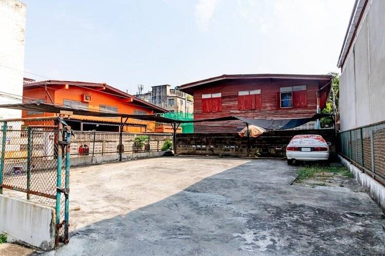 Riski Residence Bangkok
