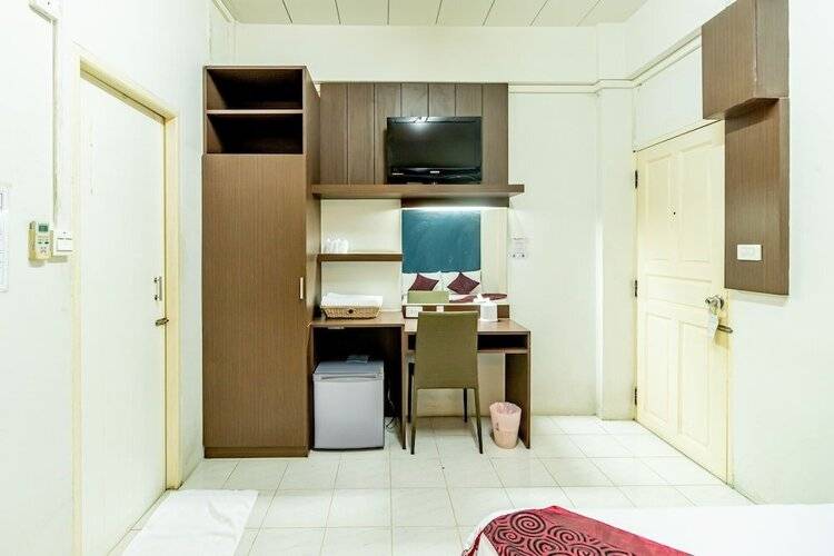 Riski Residence Bangkok