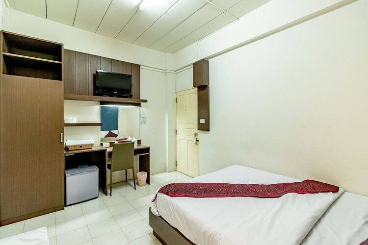 Riski Residence Bangkok