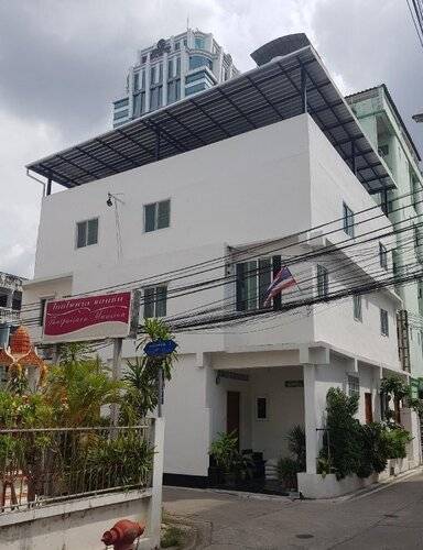 SAMs Guest House