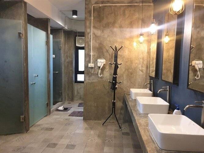 Silom SPACE Hostel