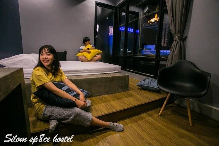 Silom SPACE Hostel