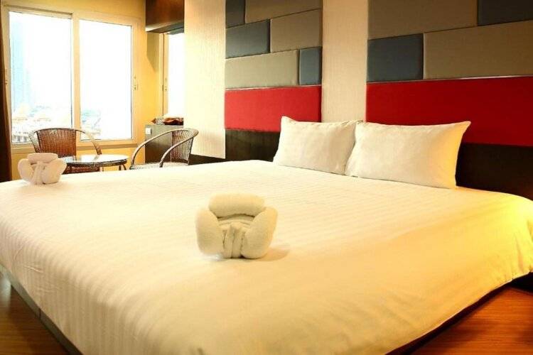 The Sunreno Hotel