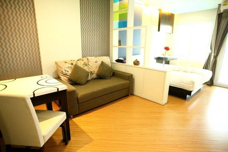 The Sunreno Hotel