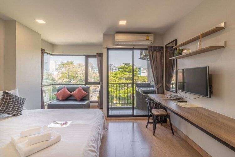 Casa Luxe Hotel and Resident