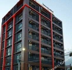 $item['hotel']['name']