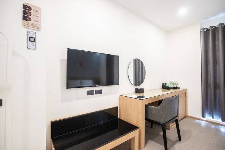 Cubic Bangna Hotel