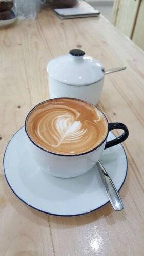 Double D Rooms & Cafe