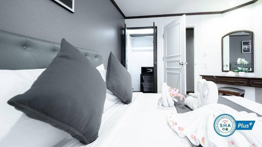 Yellow Ribbon Hills, Boutique Suites