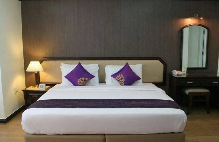 Yellow Ribbon Hills, Boutique Suites