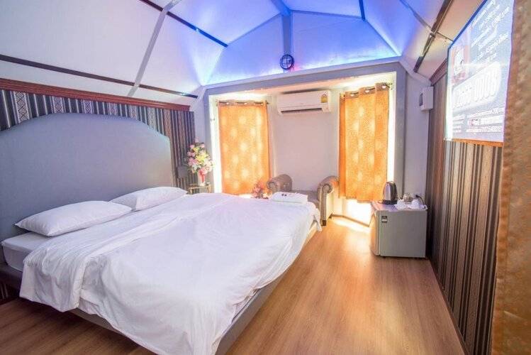 Kurina Hotel