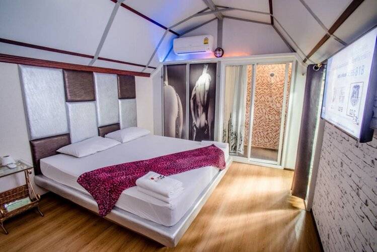 Kurina Hotel