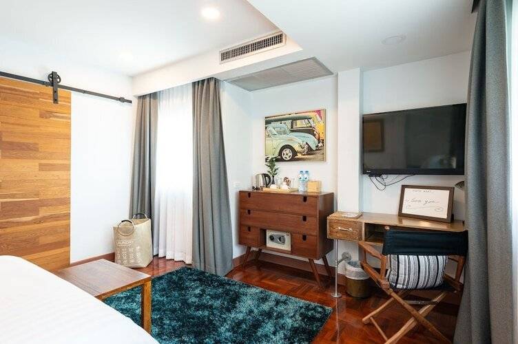 Maneeya Park Residence