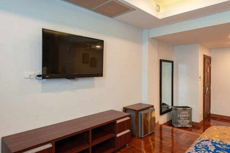 Maneeya Park Residence