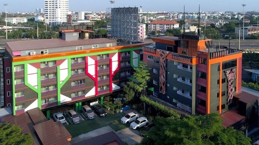 Media Hotel & Residence