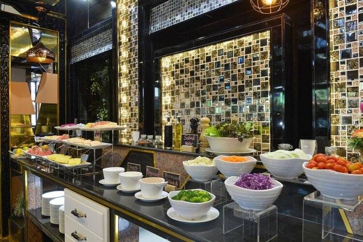 Media Hotel & Residence