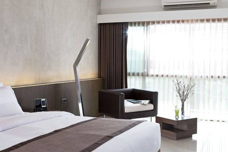 Nine Forty One Hotel